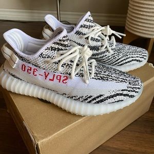 Adidas - Yeezy 350 V2 - Zebra- Size 9